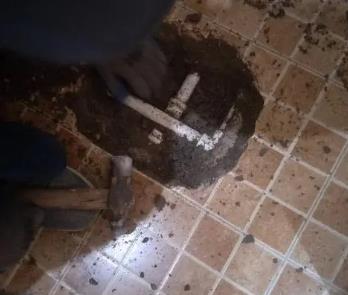 班玛卫生间漏水维修公司为您分享下卫生间渗水如何处理及注意事项